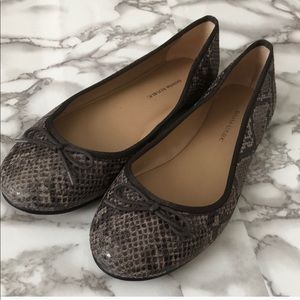 Banana Republic Snake Print Flats.